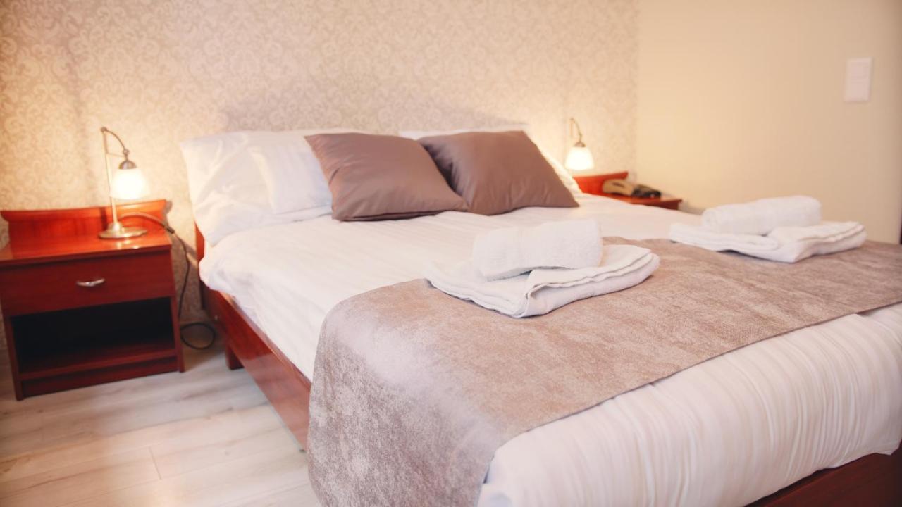 Aqua Villa 埃格尔 外观 照片