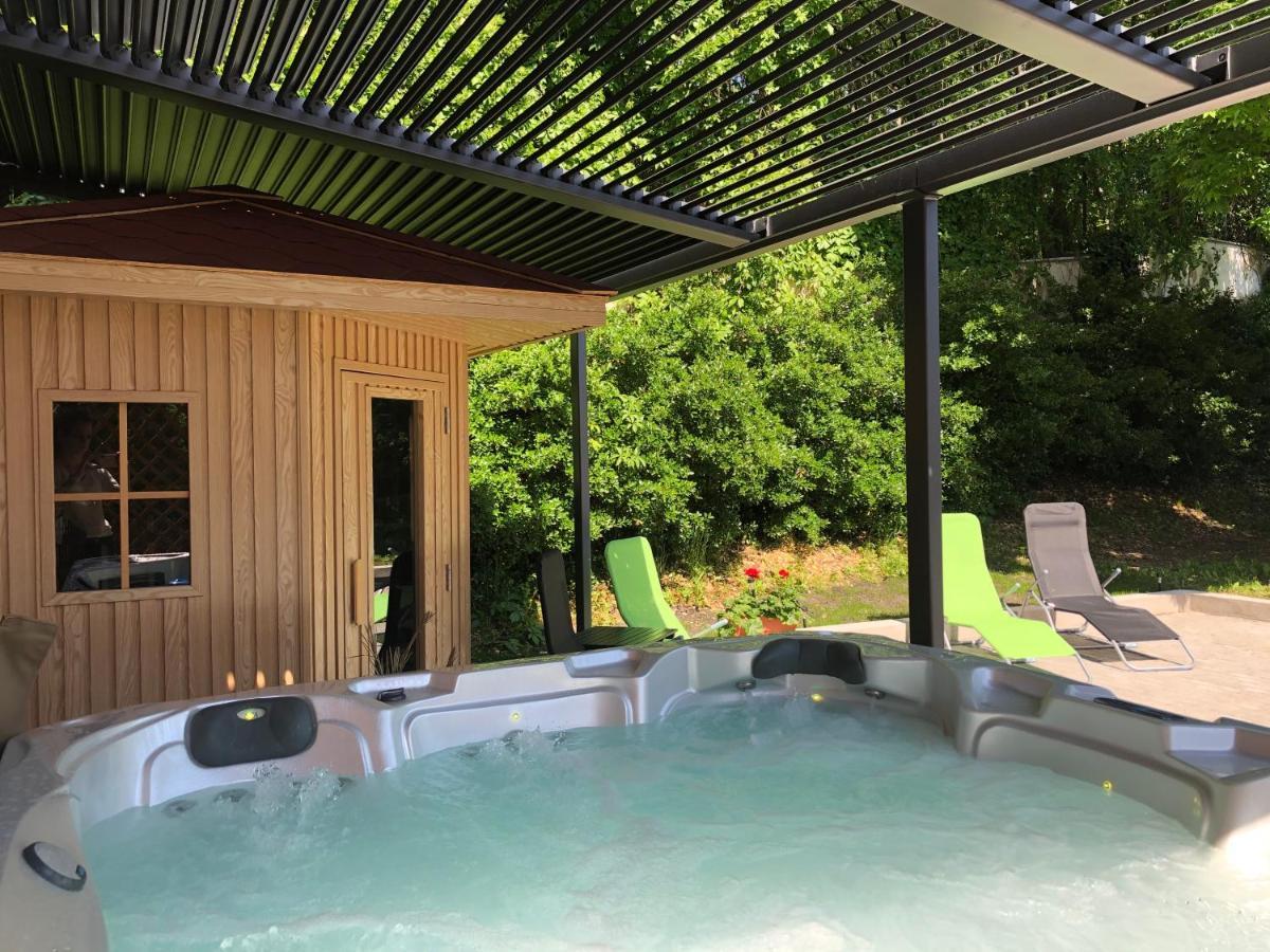 Aqua Villa 埃格尔 外观 照片