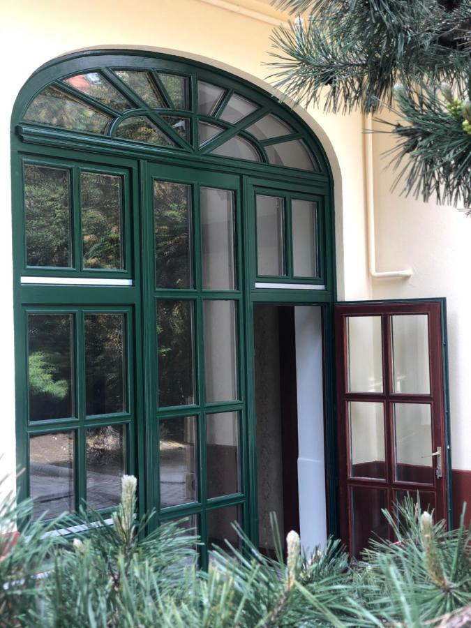 Aqua Villa 埃格尔 外观 照片