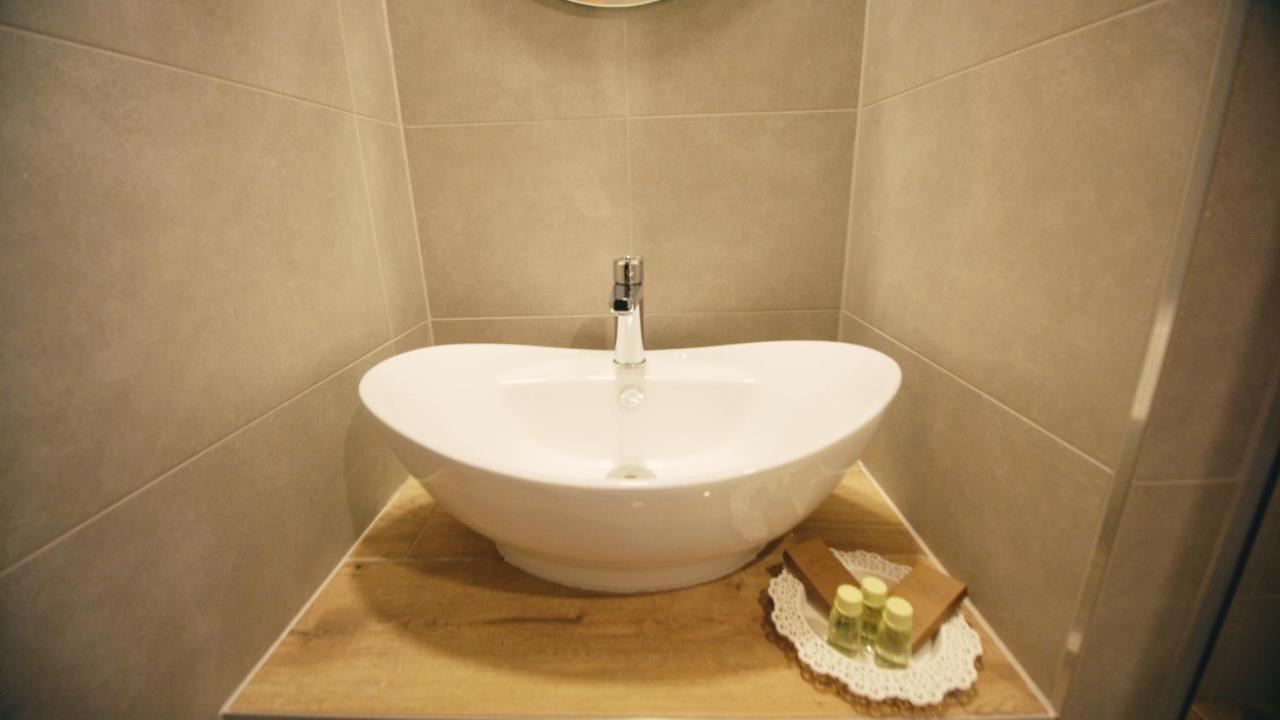 Aqua Villa 埃格尔 外观 照片