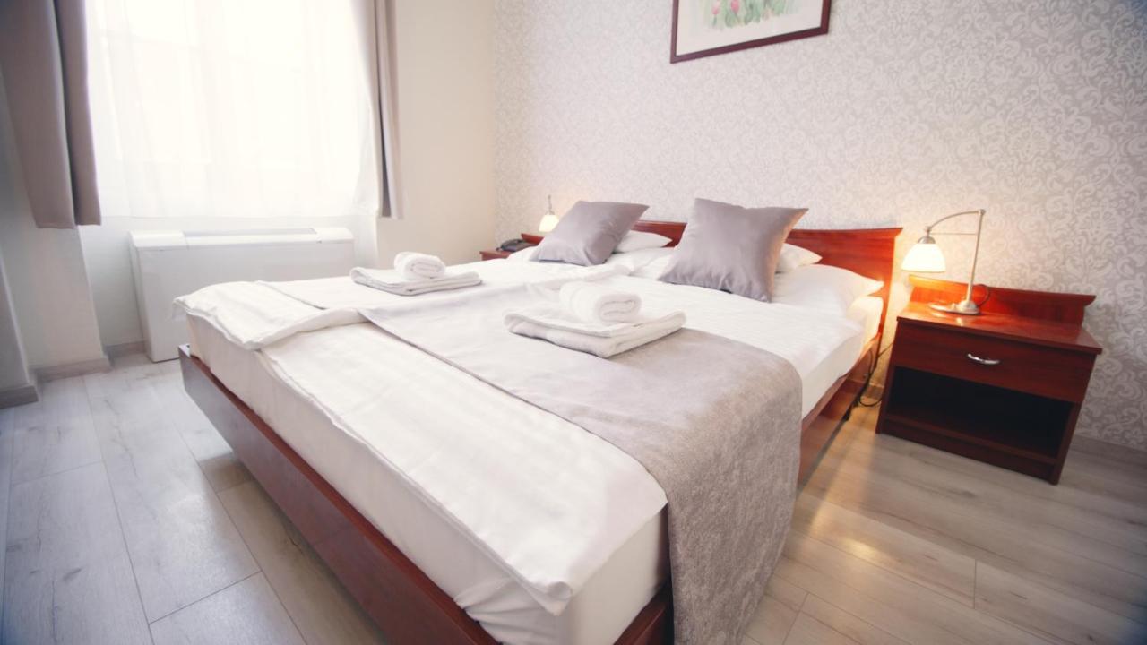 Aqua Villa 埃格尔 外观 照片